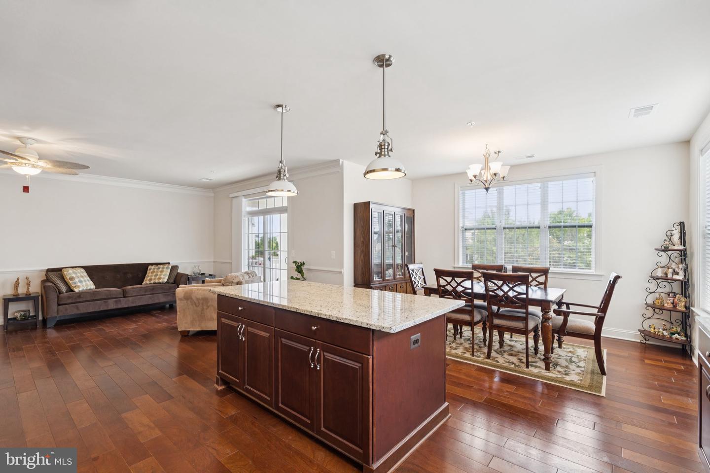 44589 York Crest Ter #200