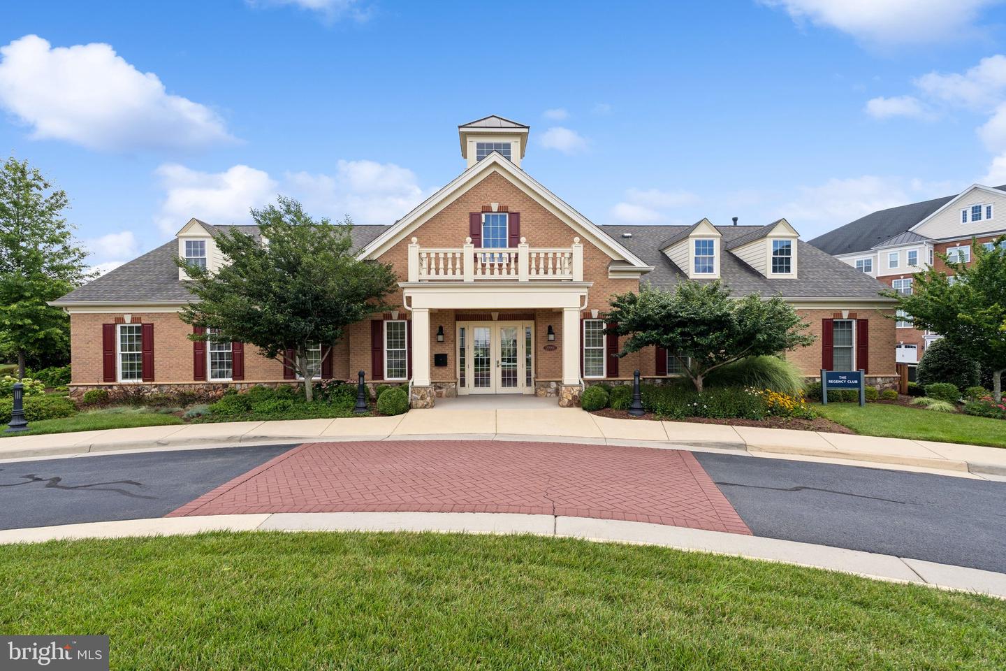 44589 York Crest Ter #200