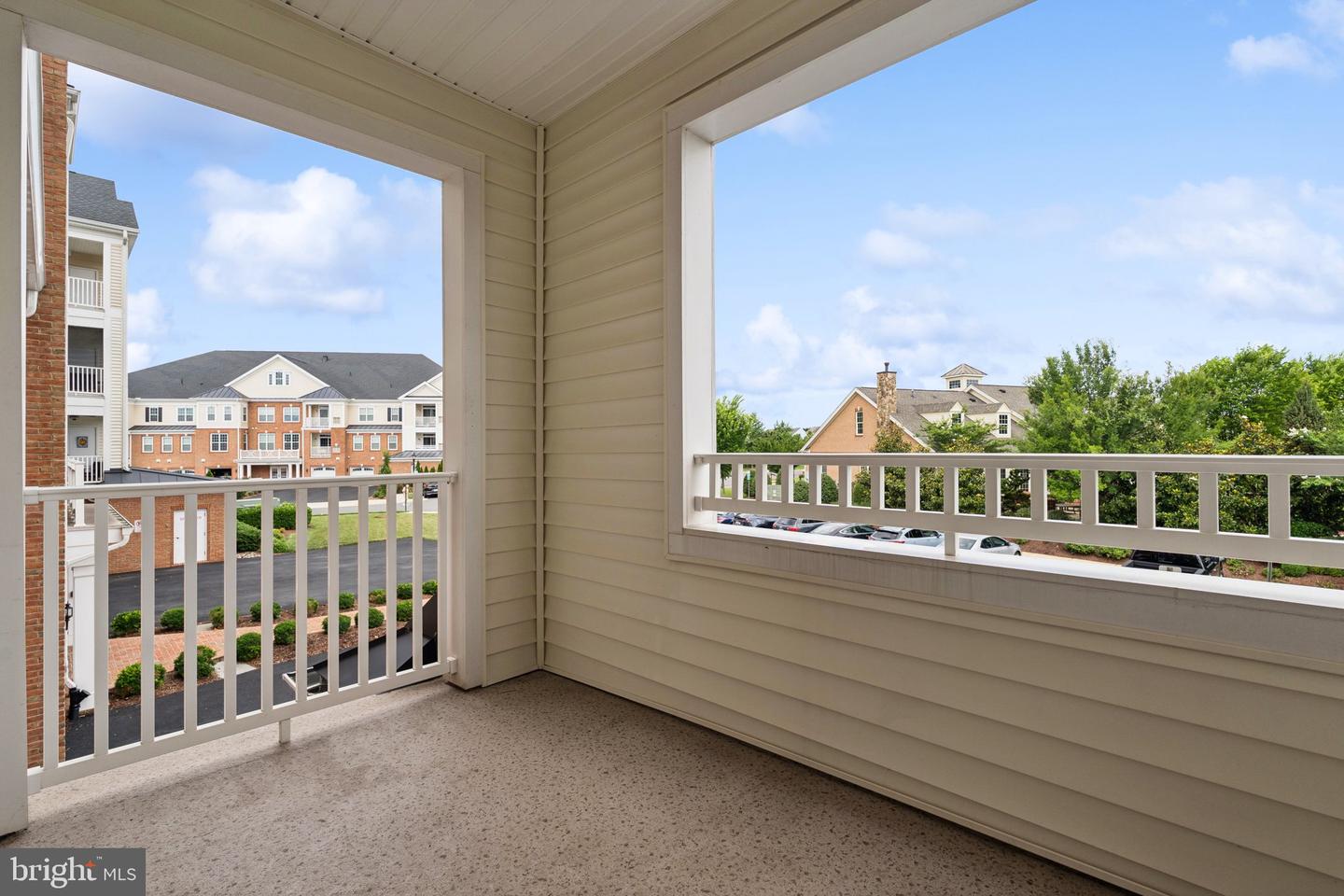 44589 York Crest Ter #200