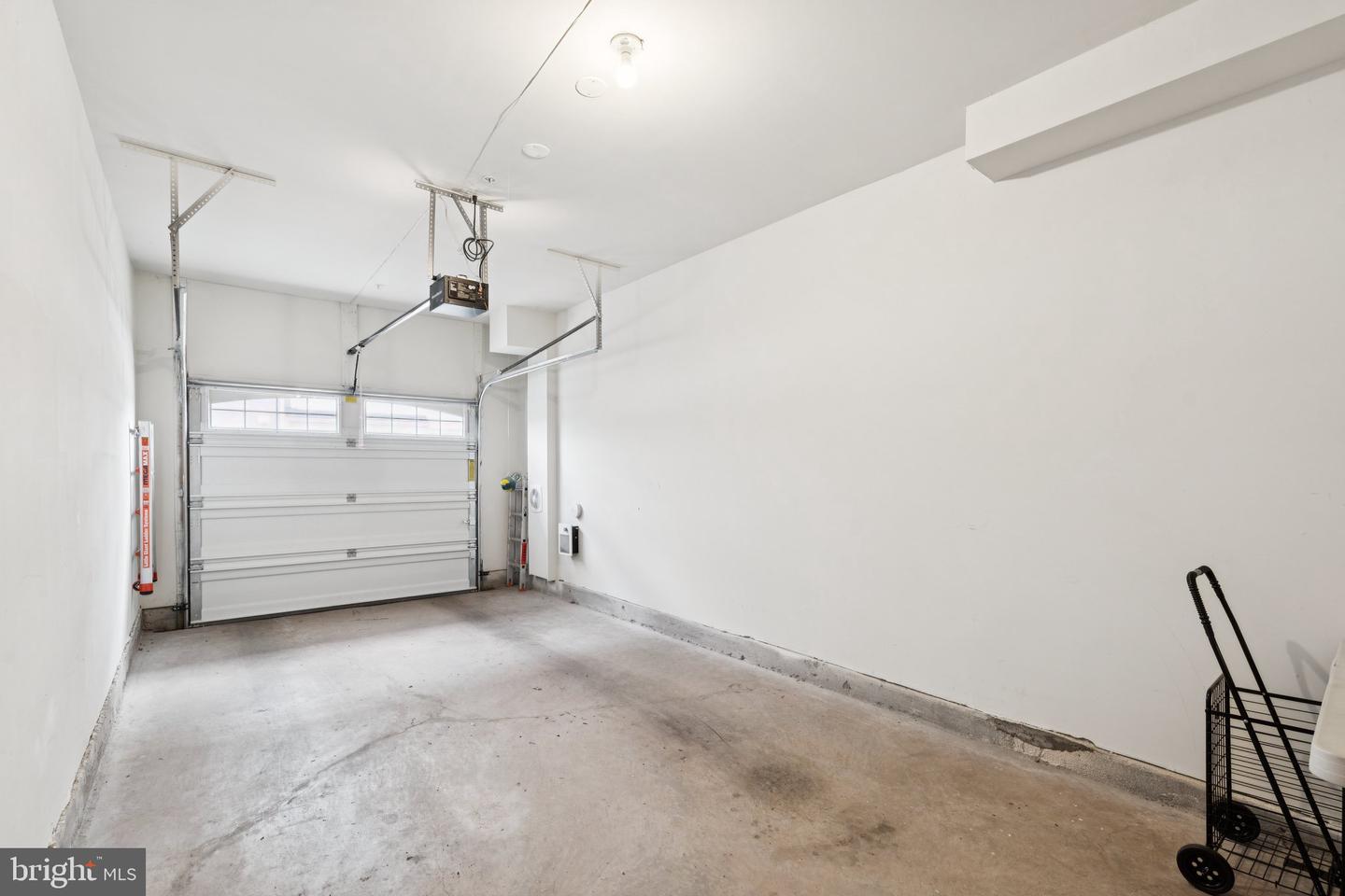 44589 York Crest Ter #200