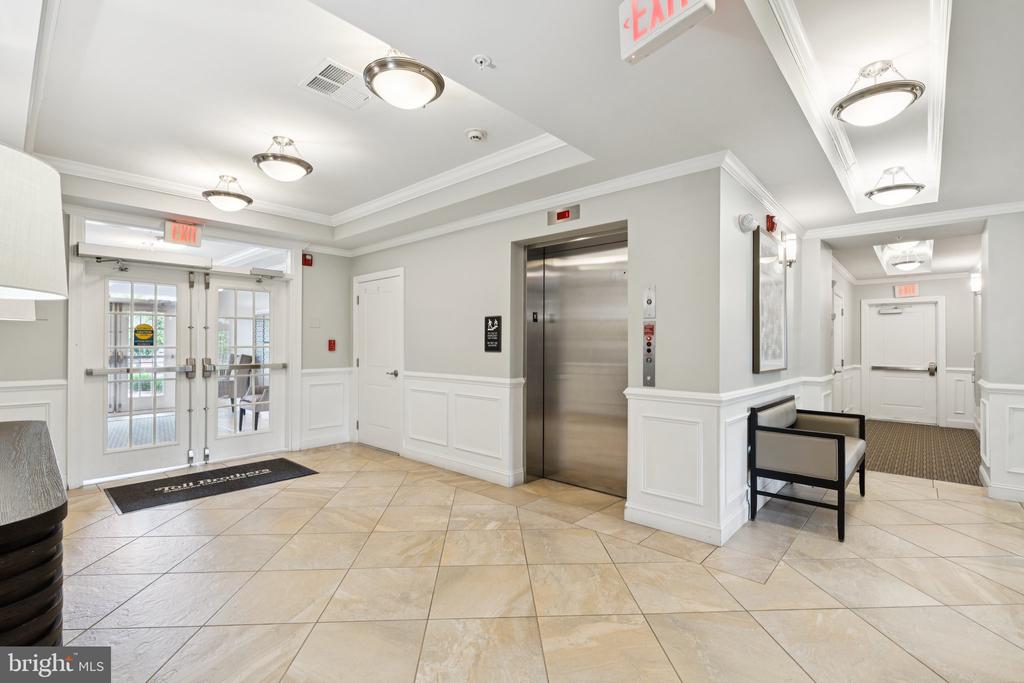 44589 York Crest Ter #200