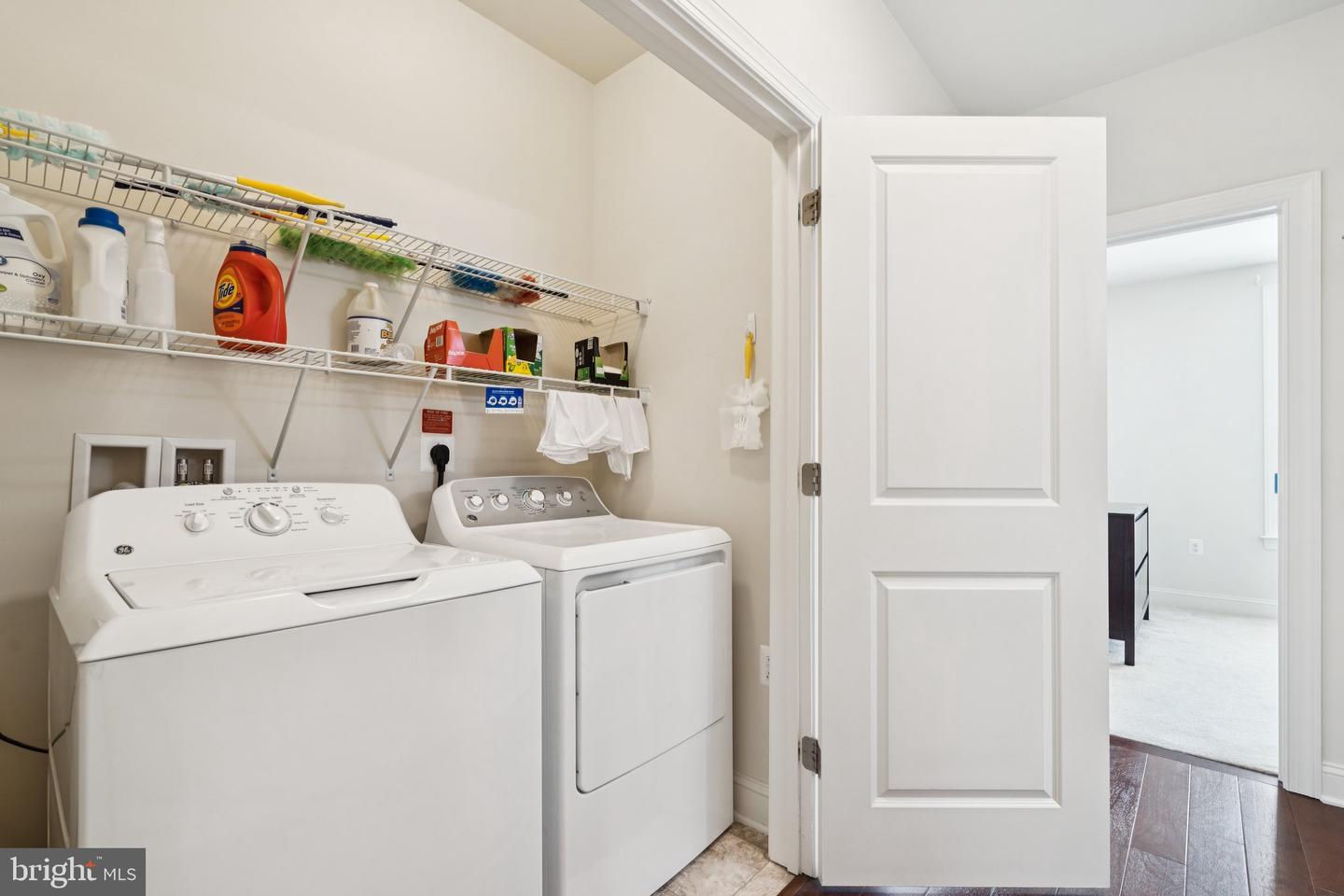 44589 York Crest Ter #200