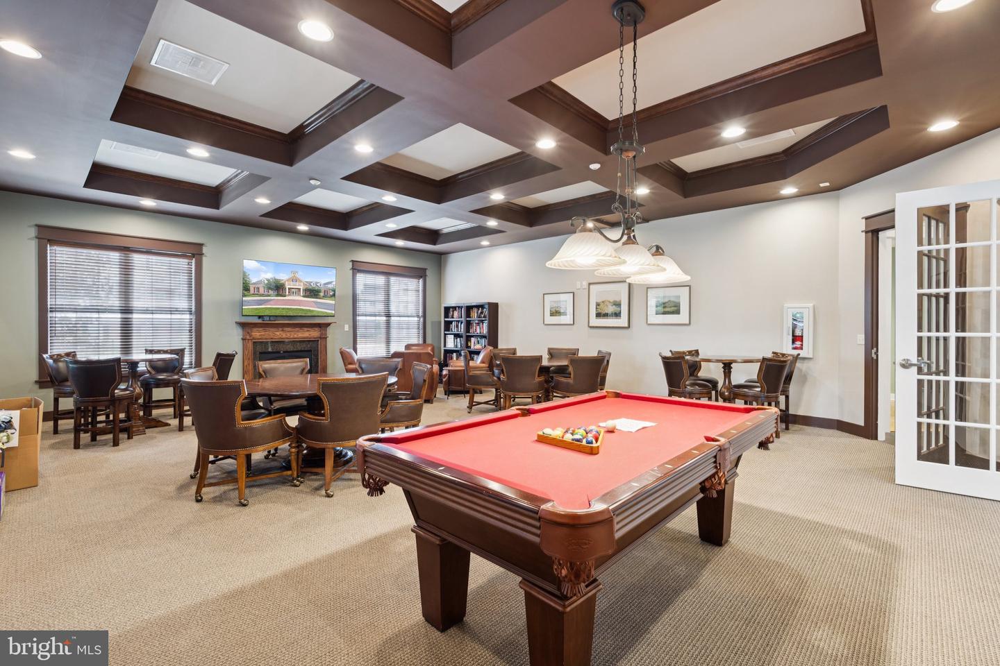44589 York Crest Ter #200