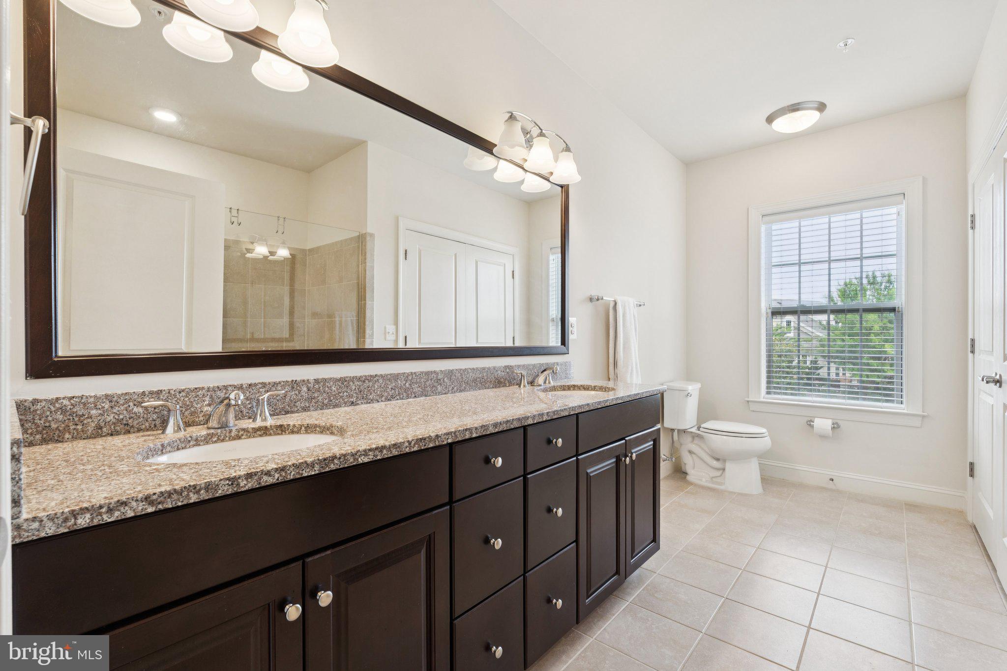 44589 York Crest Ter #200
