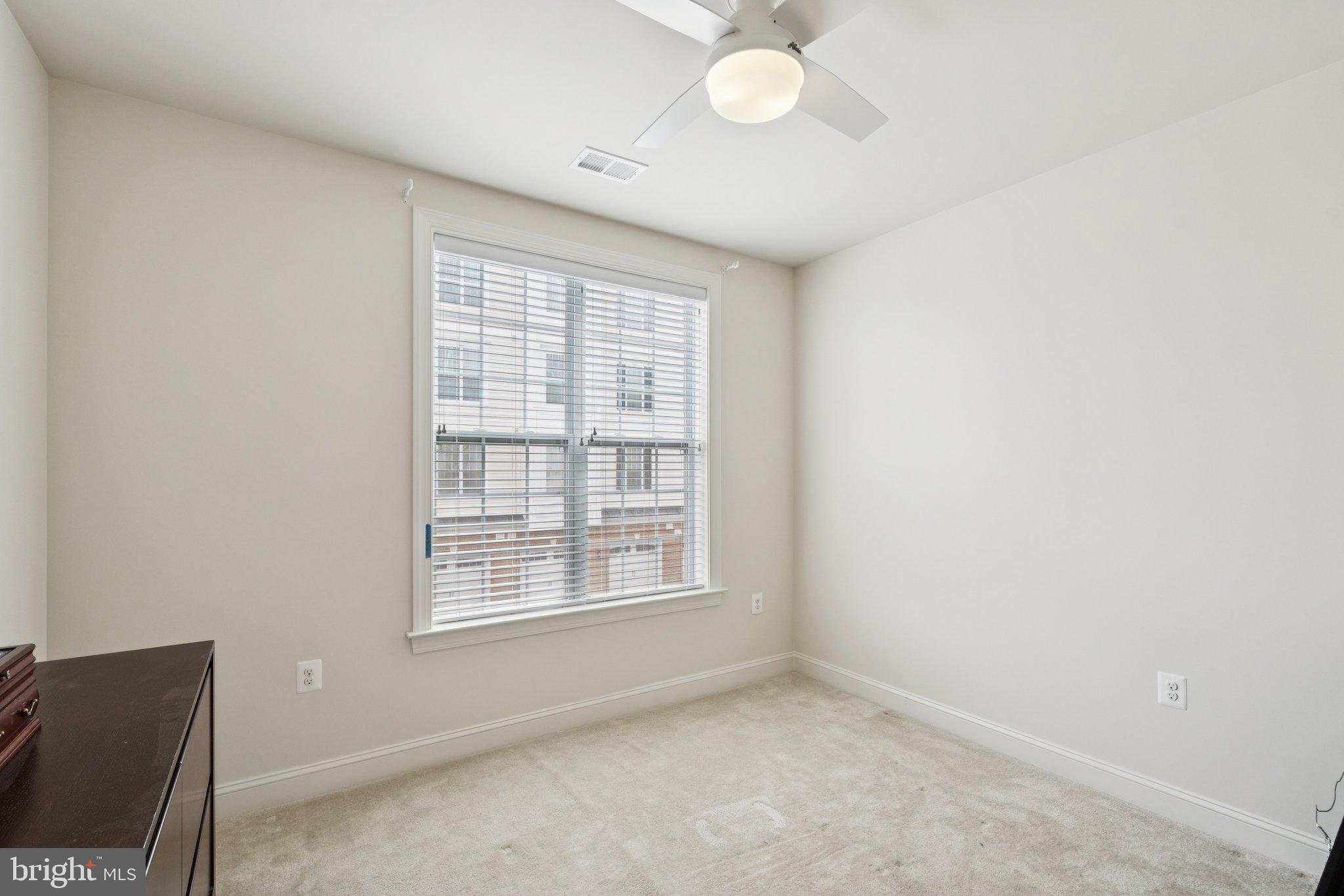 44589 York Crest Ter #200
