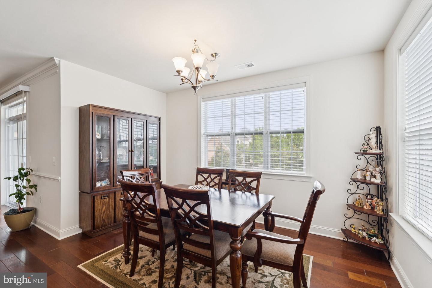 44589 York Crest Ter #200