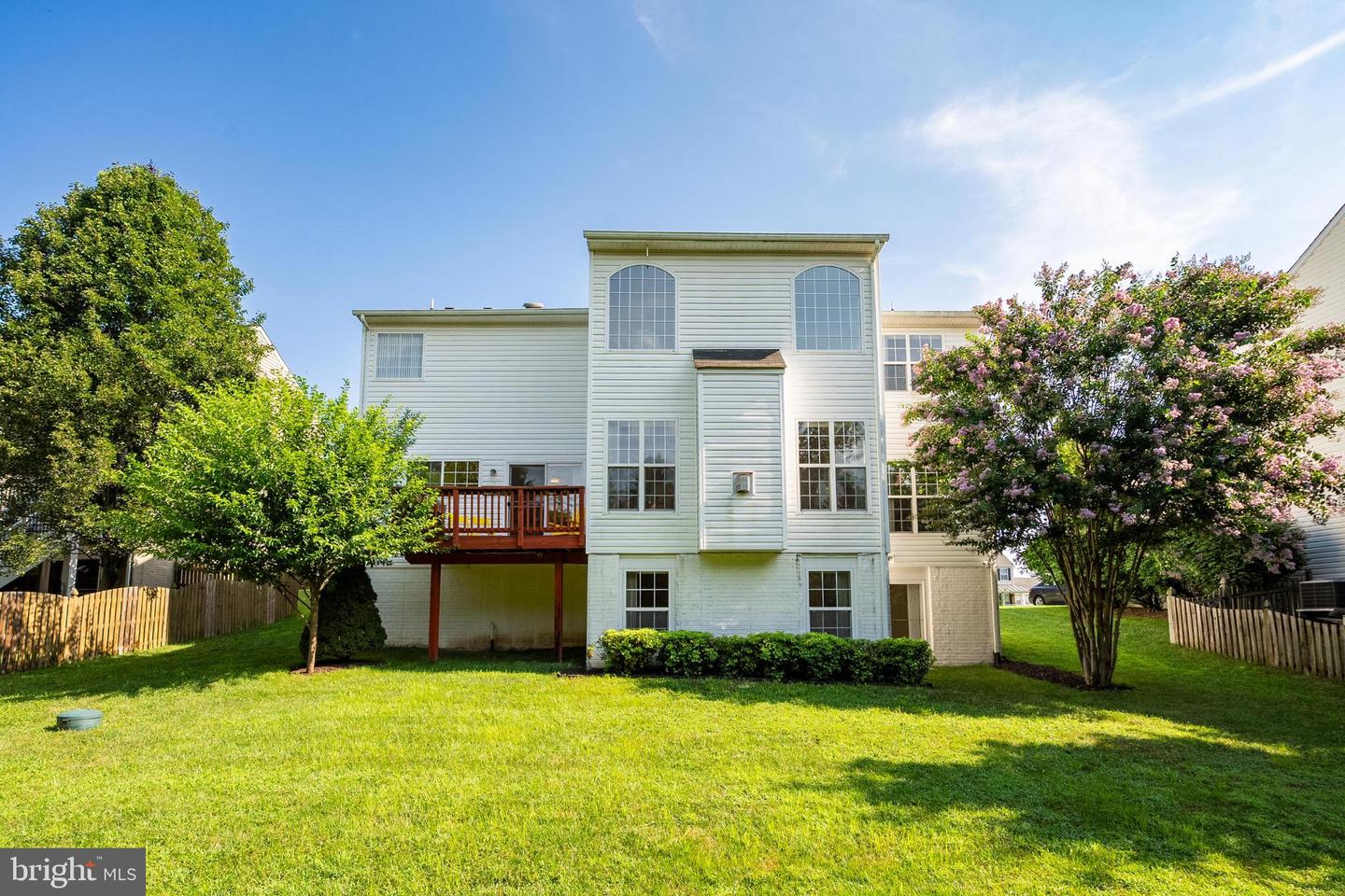 929 Towering Oak Ct