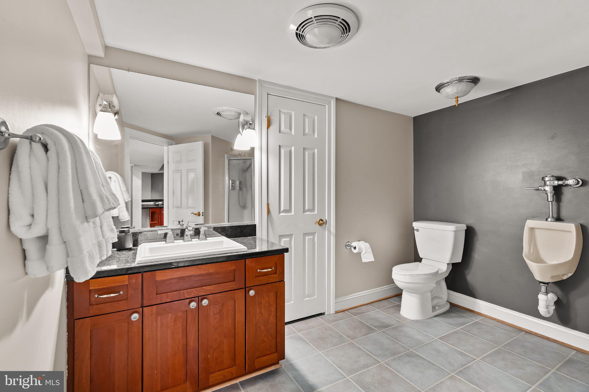 18222 WHITEHALL FARM LANE