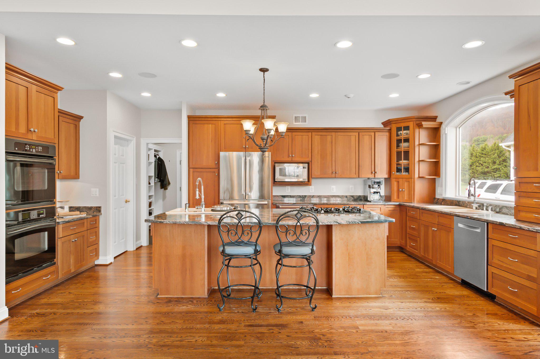 18222 WHITEHALL FARM LANE