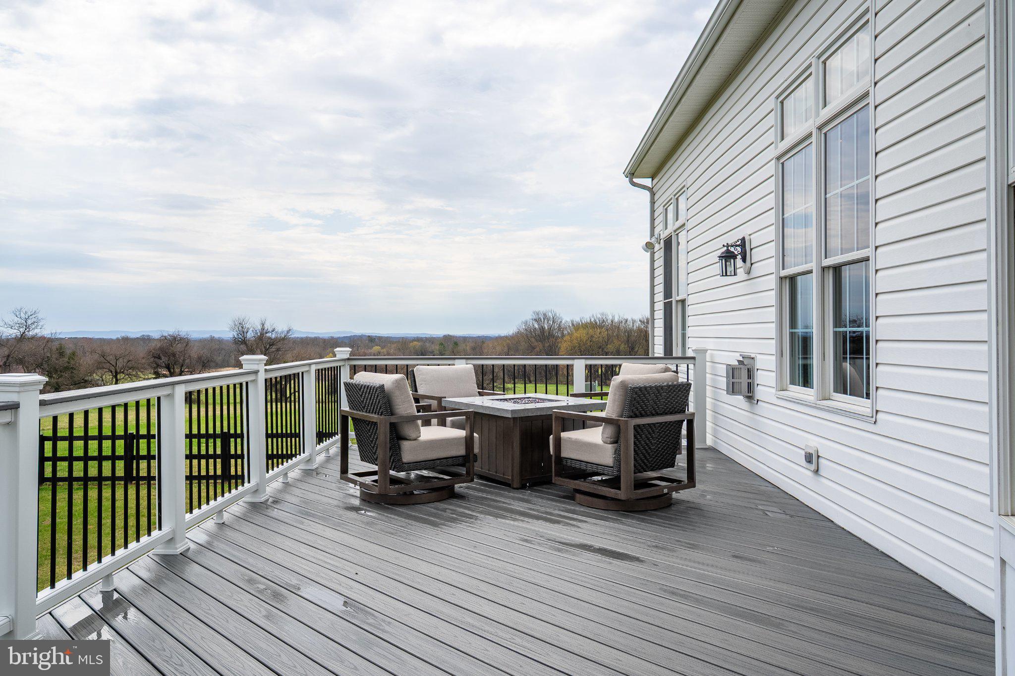 18222 WHITEHALL FARM LANE