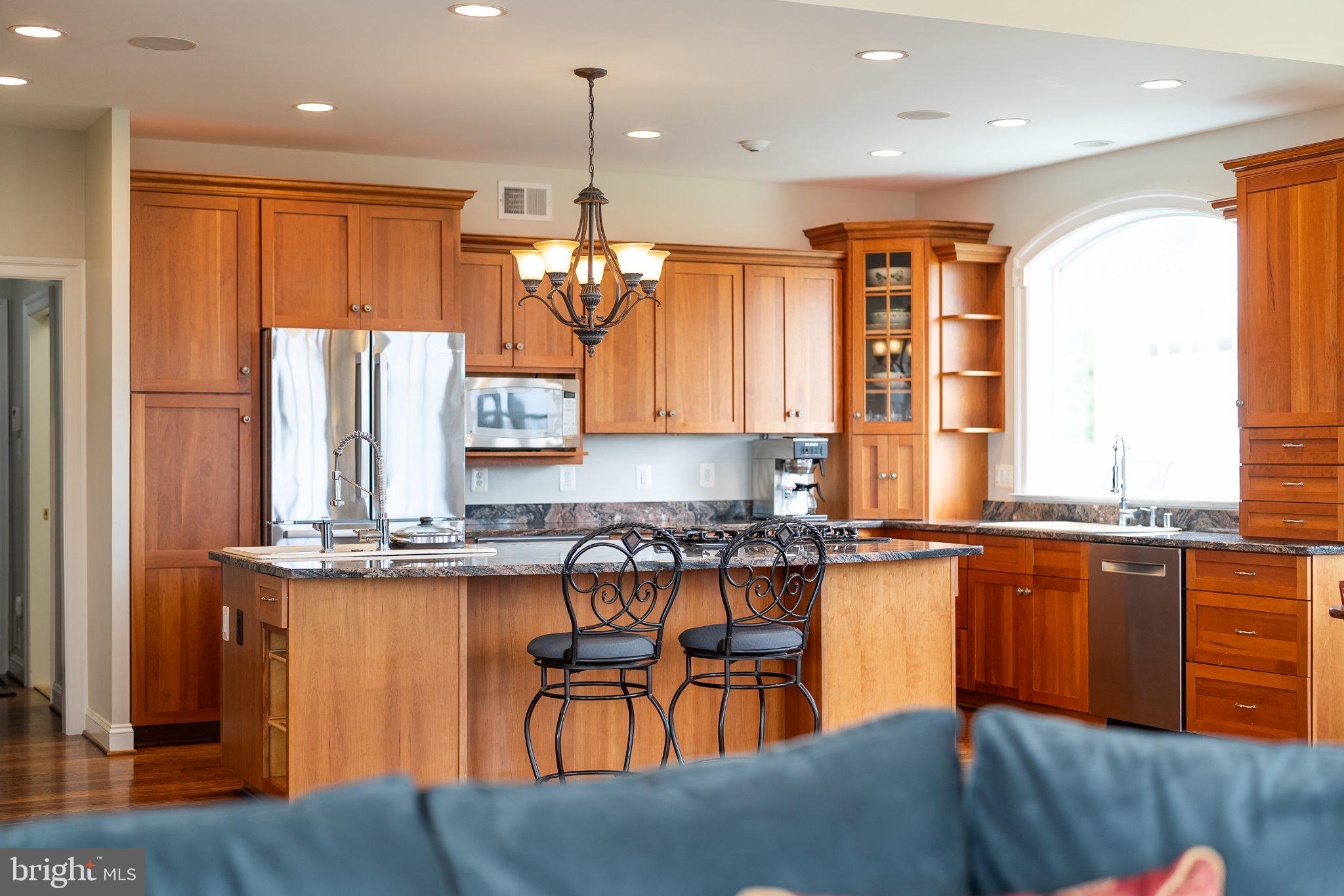 18222 WHITEHALL FARM LANE