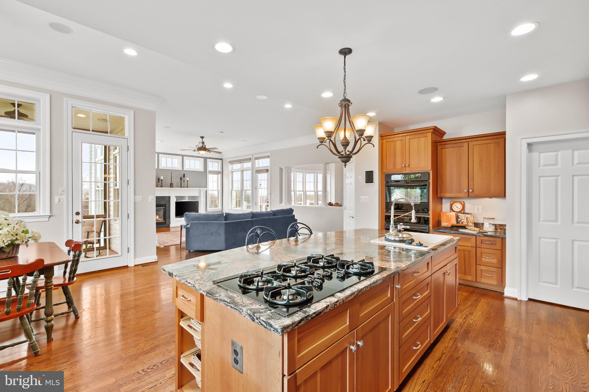 18222 WHITEHALL FARM LANE