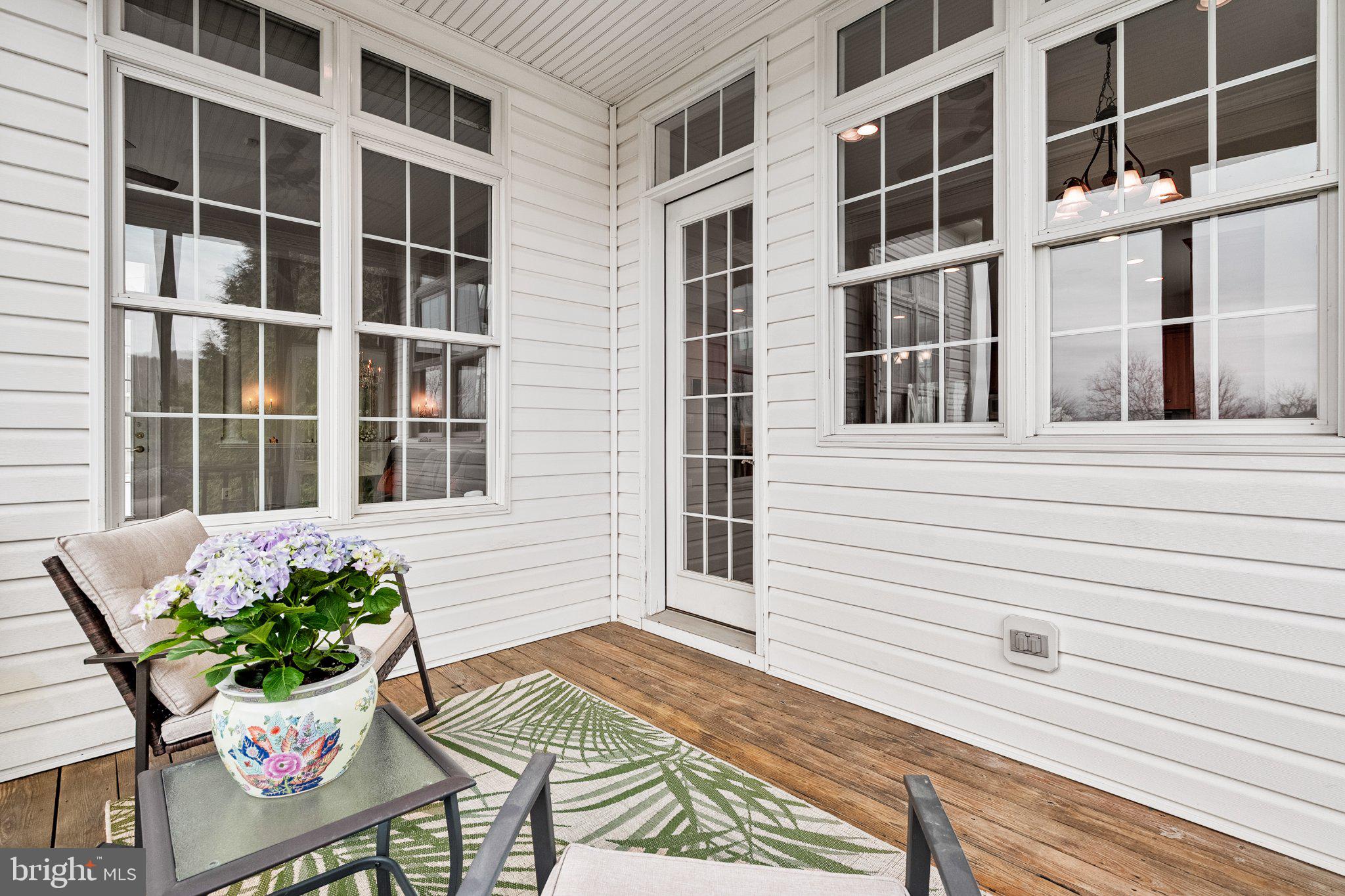 18222 WHITEHALL FARM LANE