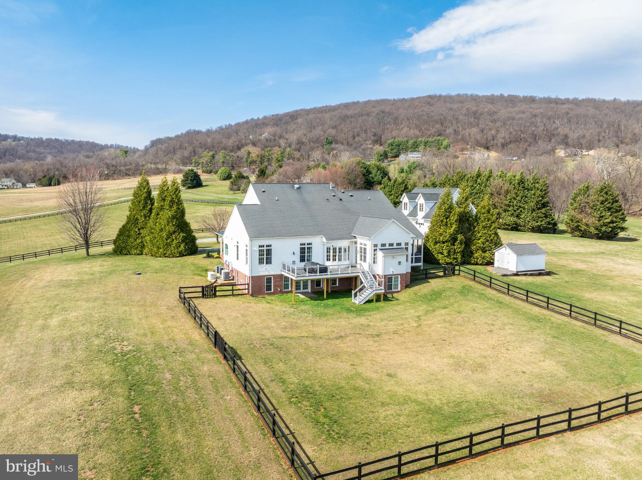 18222 WHITEHALL FARM LANE