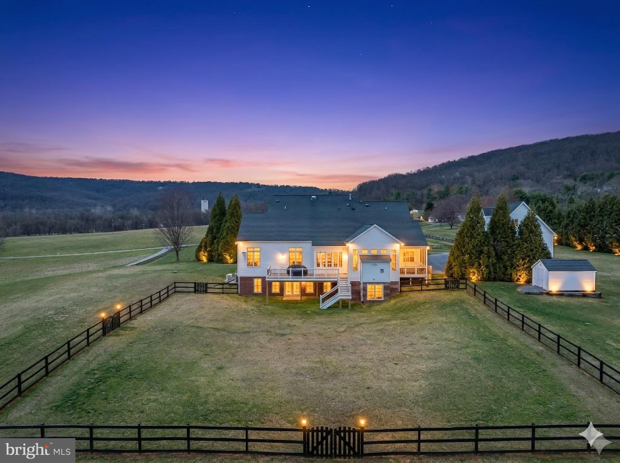 18222 WHITEHALL FARM LANE