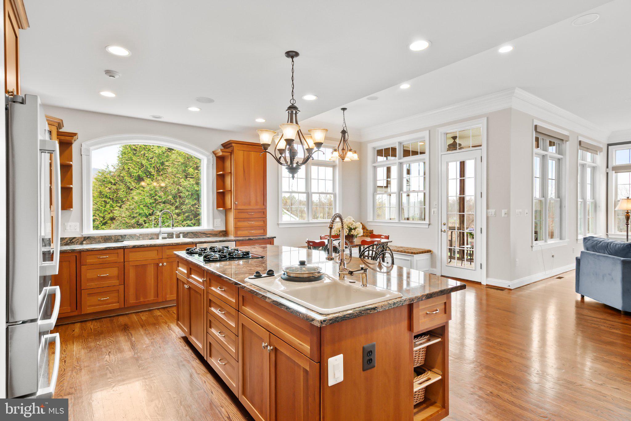 18222 WHITEHALL FARM LANE