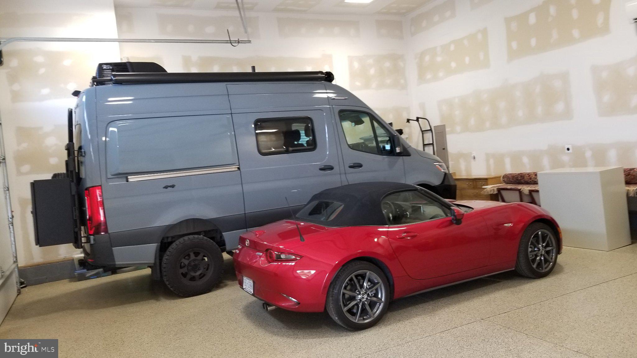 18222 WHITEHALL FARM LANE