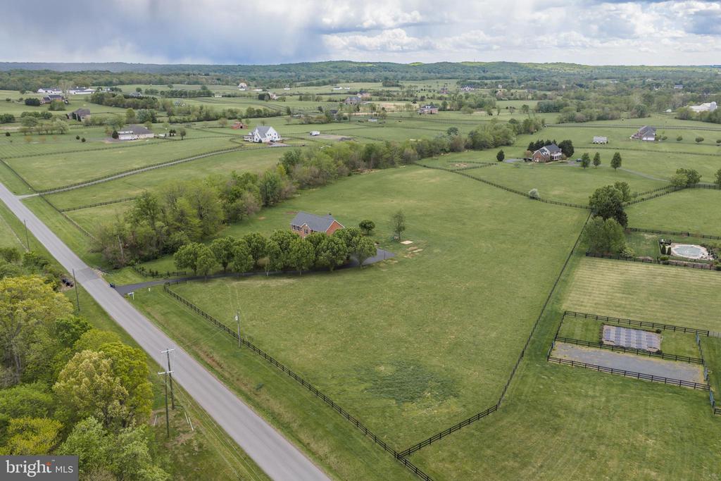 42827 SPINKS FERRY ROAD