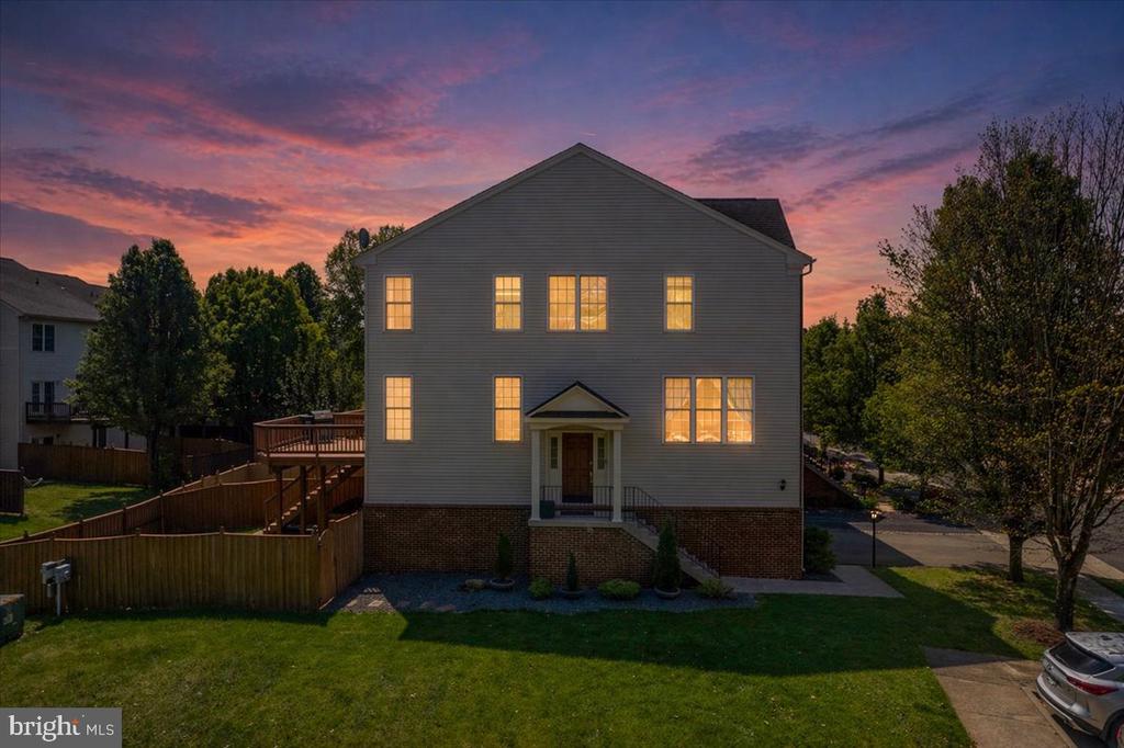 210 ELDER TERRACE