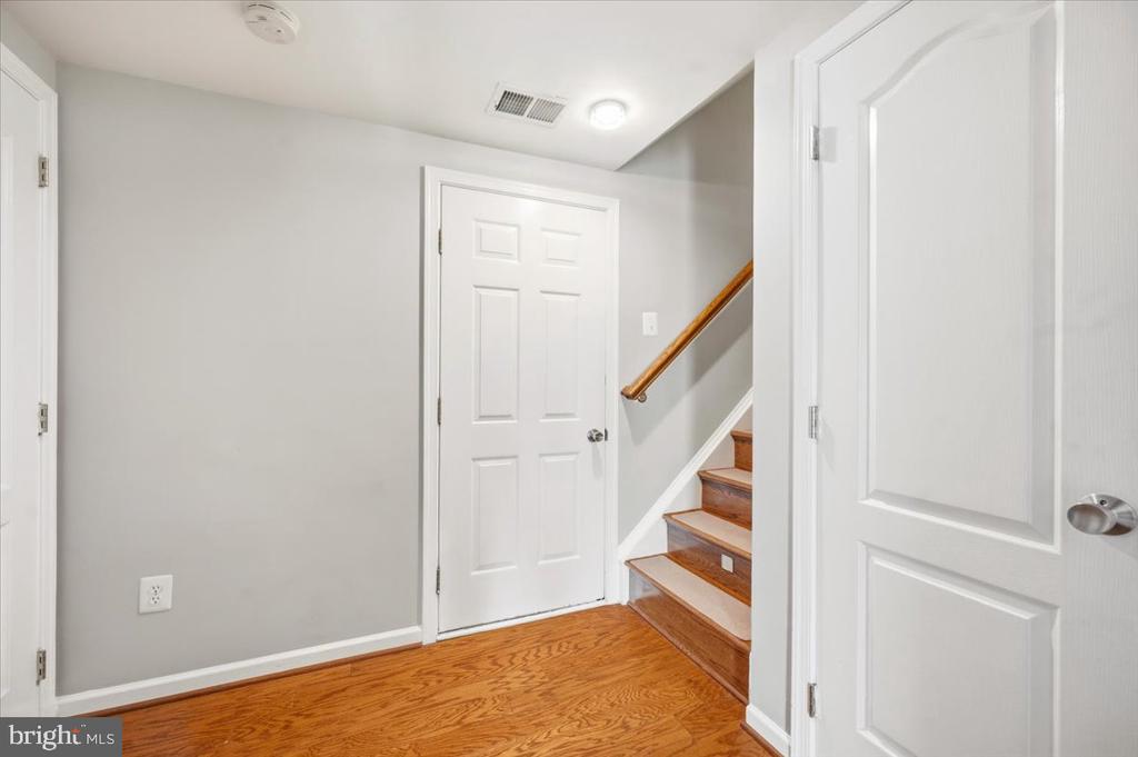 210 ELDER TERRACE