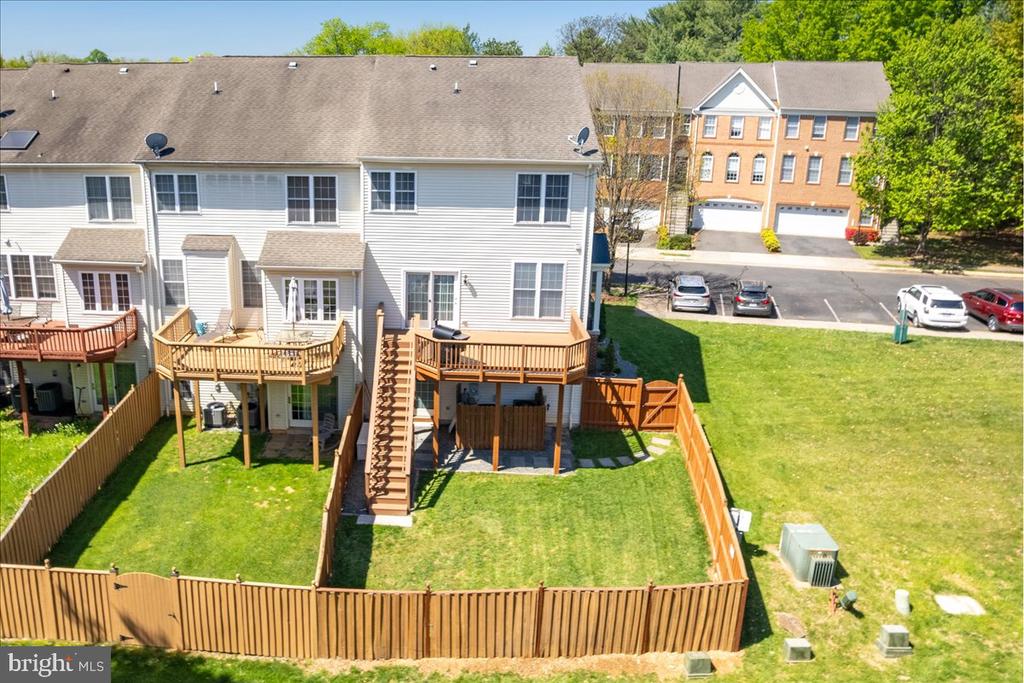 210 ELDER TERRACE