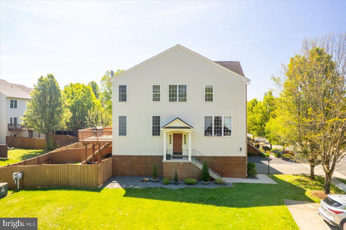 210 ELDER TERRACE