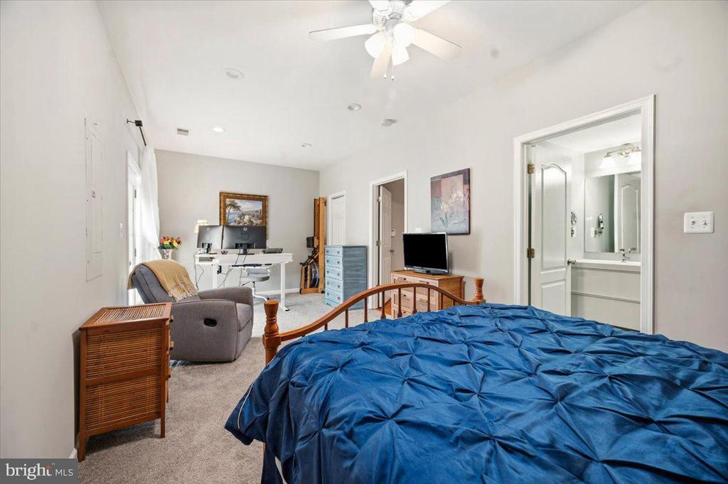 210 ELDER TERRACE