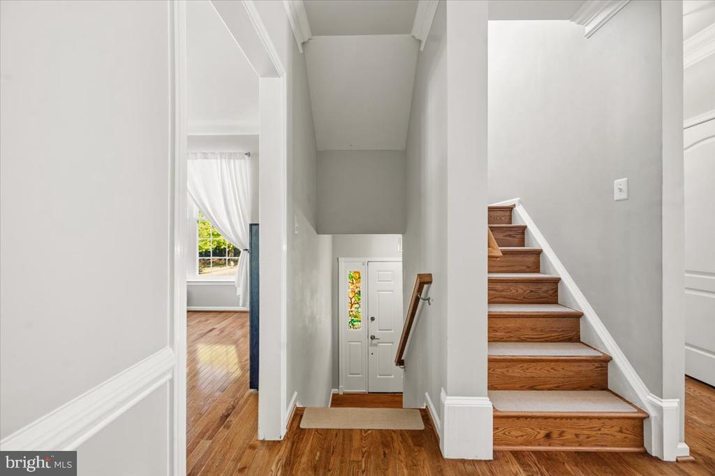 210 ELDER TERRACE