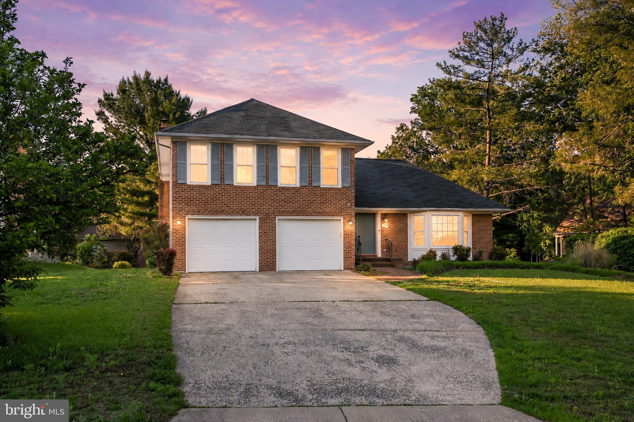 25 WHITTINGHAM CIRCLE