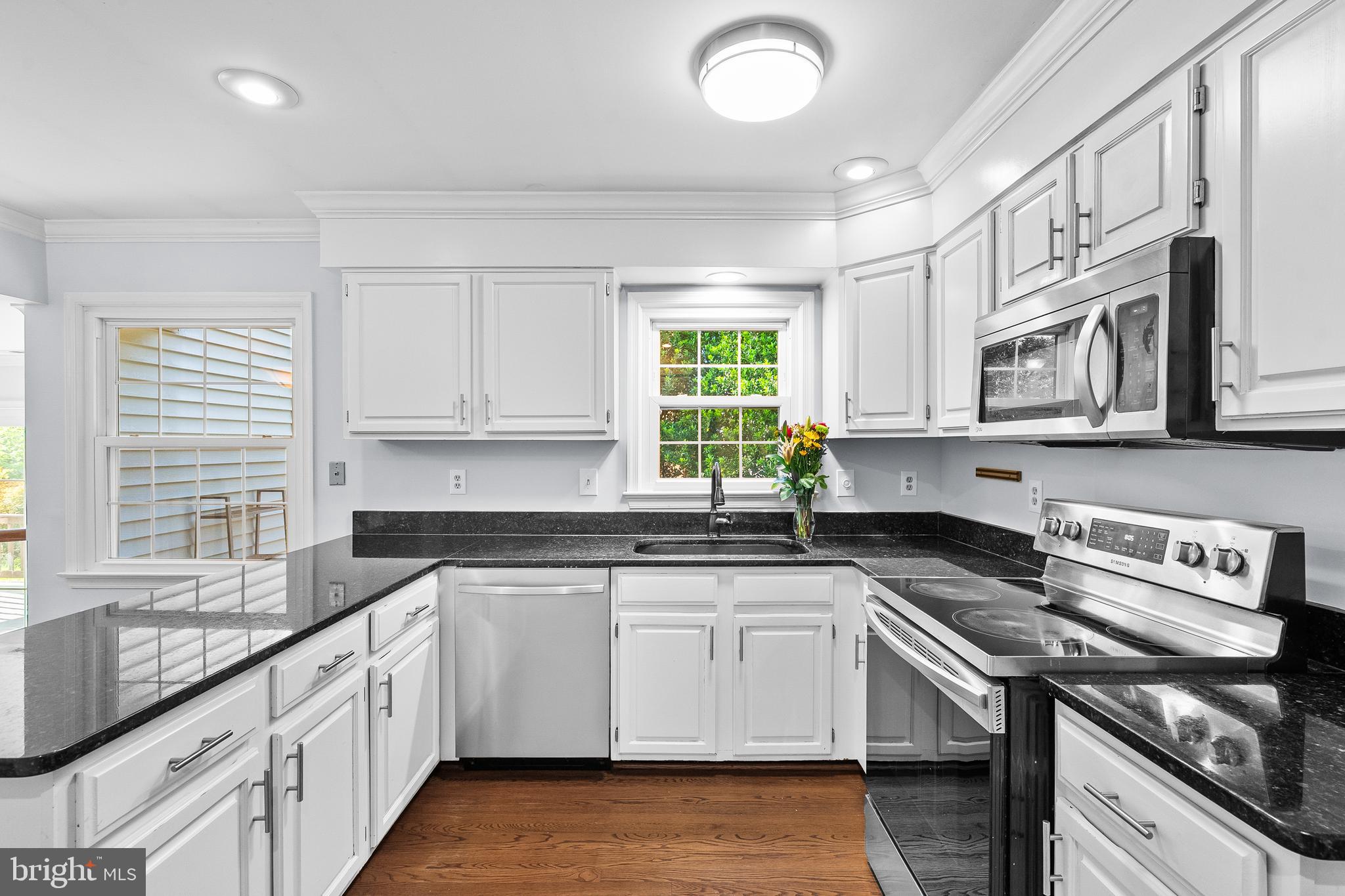 25 WHITTINGHAM CIRCLE