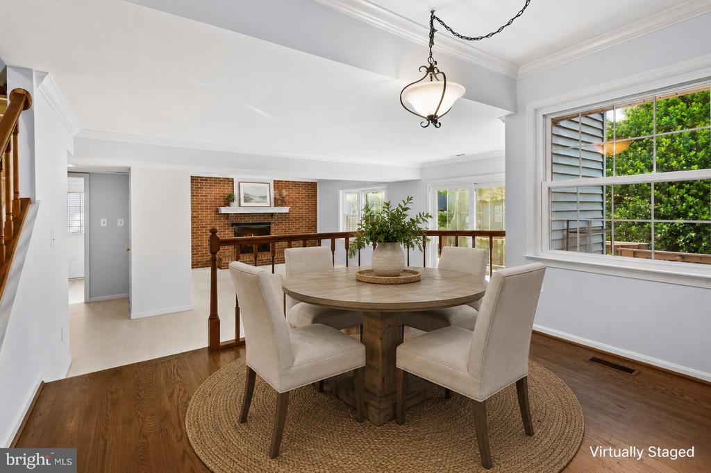 25 WHITTINGHAM CIRCLE