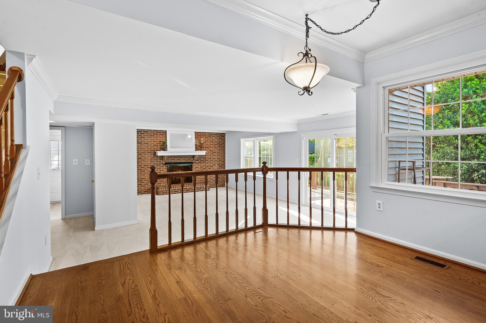 25 WHITTINGHAM CIRCLE