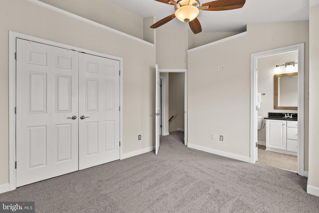 47690 WOOLCOTT SQUARE