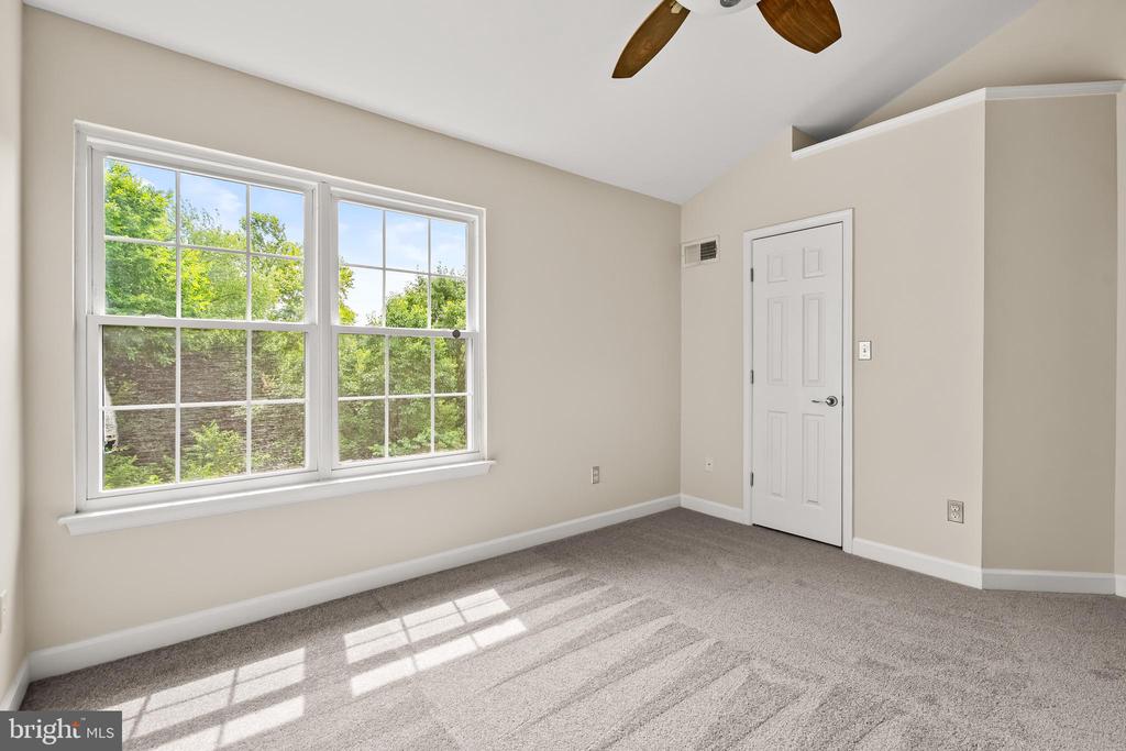 47690 WOOLCOTT SQUARE