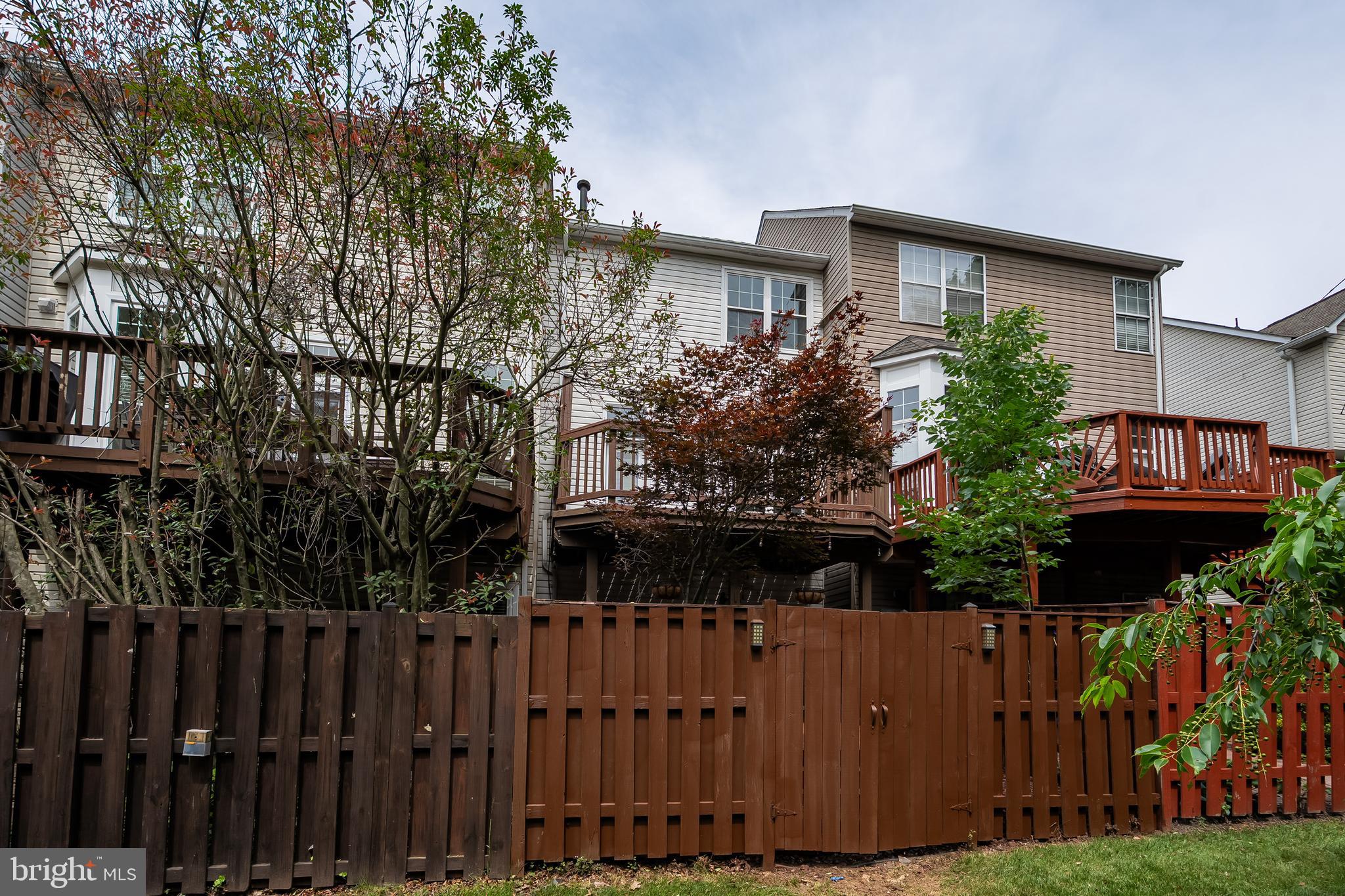 47690 WOOLCOTT SQUARE