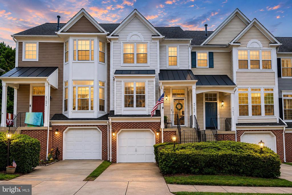47690 WOOLCOTT SQUARE