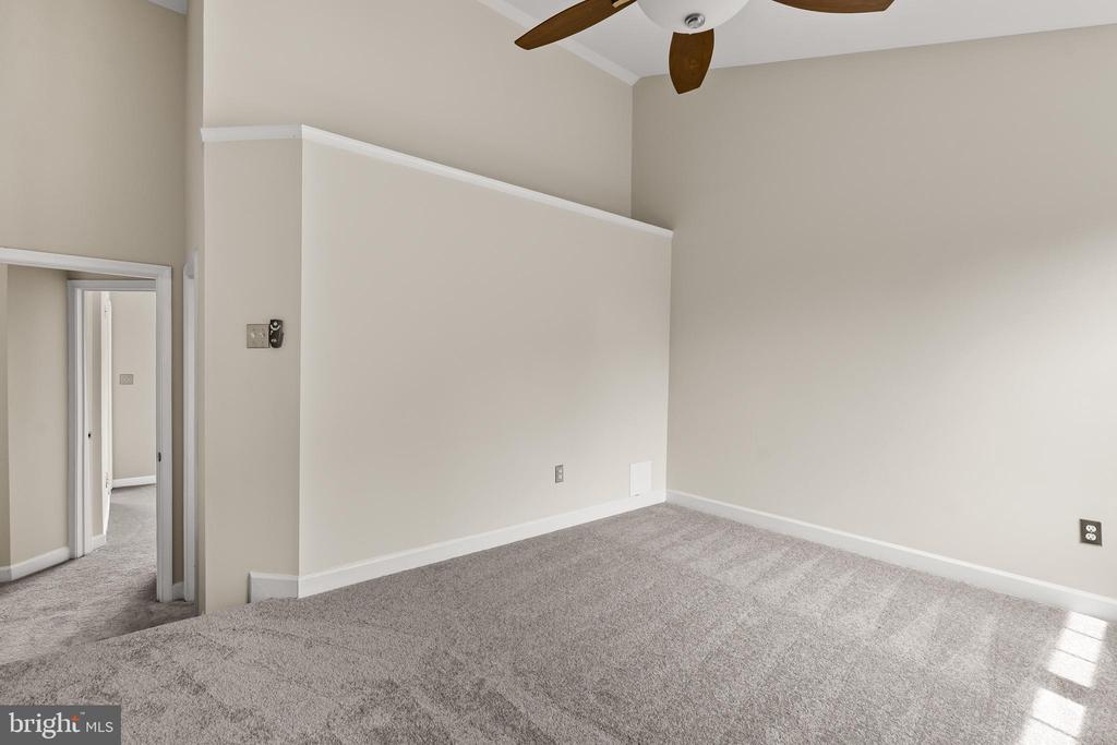 47690 WOOLCOTT SQUARE