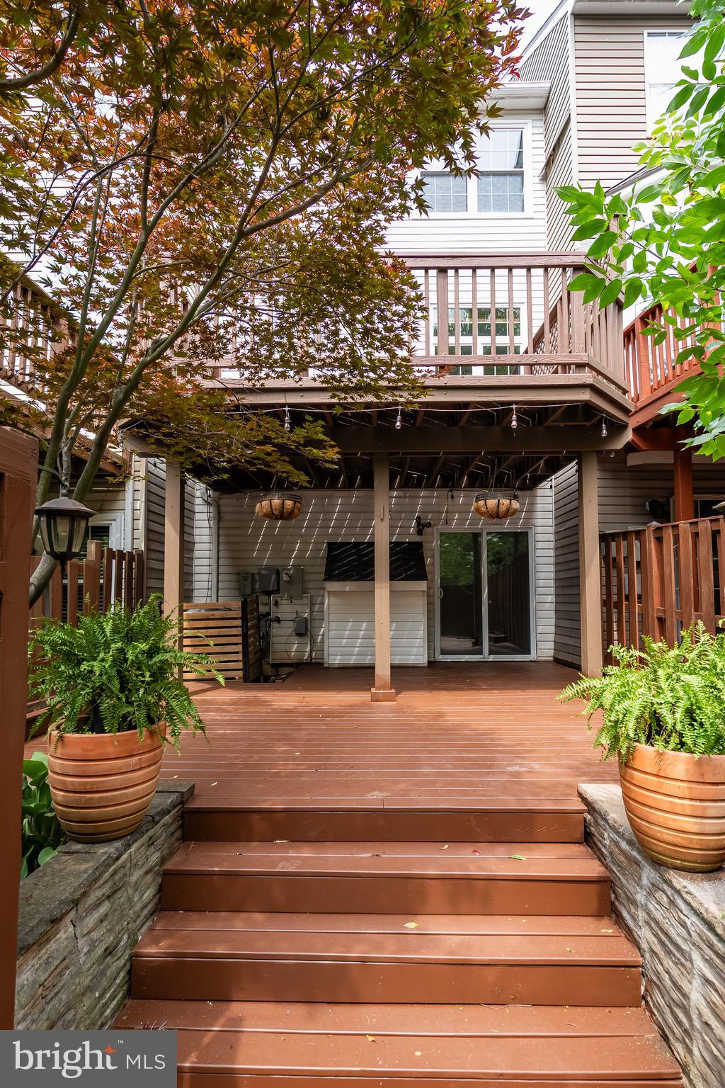 47690 WOOLCOTT SQUARE