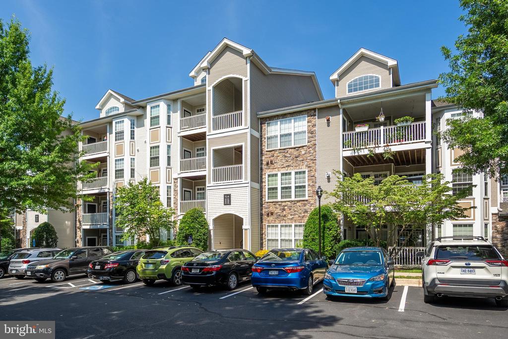 514 SUNSET VIEW Unit: 207