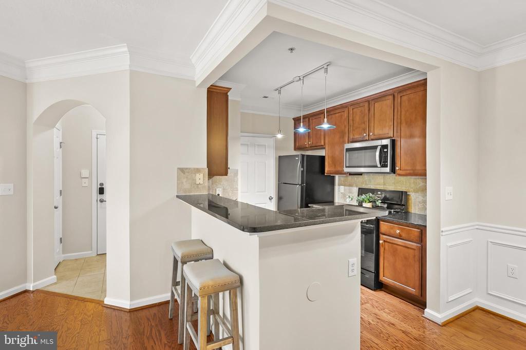 514 SUNSET VIEW Unit: 207