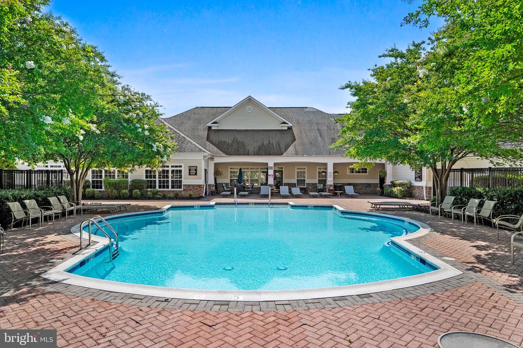 514 SUNSET VIEW Unit: 207