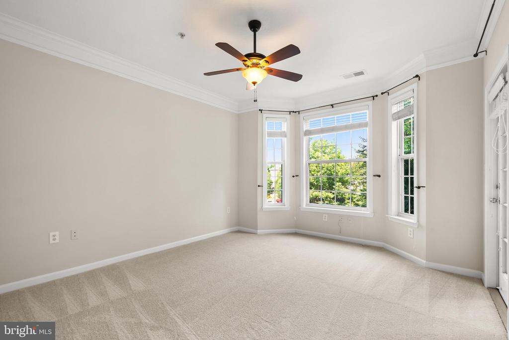 514 SUNSET VIEW Unit: 207