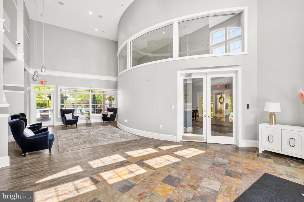 514 SUNSET VIEW Unit: 207