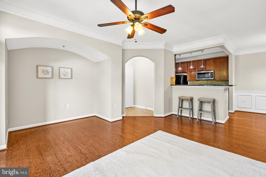 514 SUNSET VIEW Unit: 207