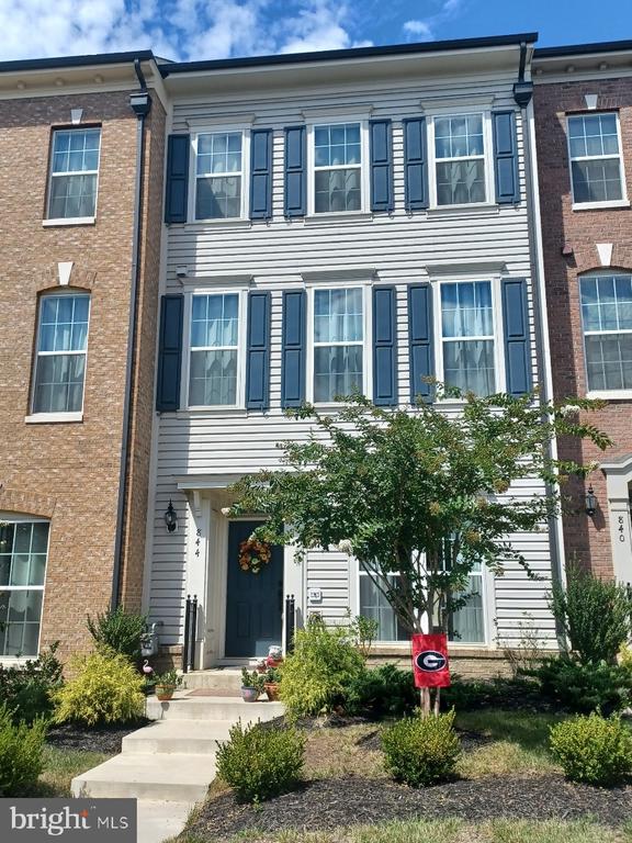 844 Basswood Dr