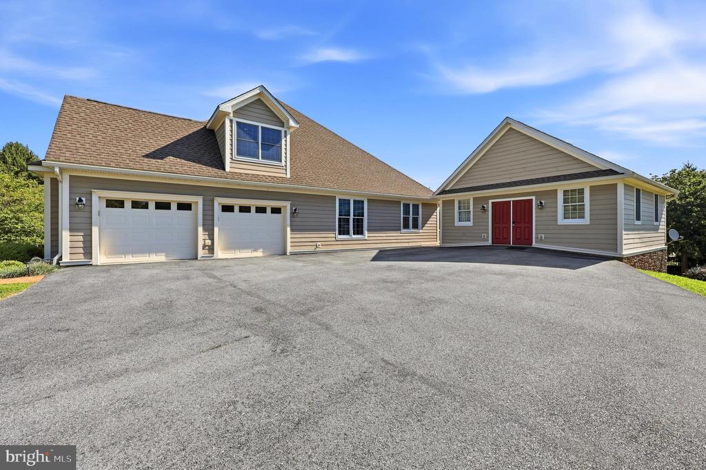 184 HERITAGE DRIVE