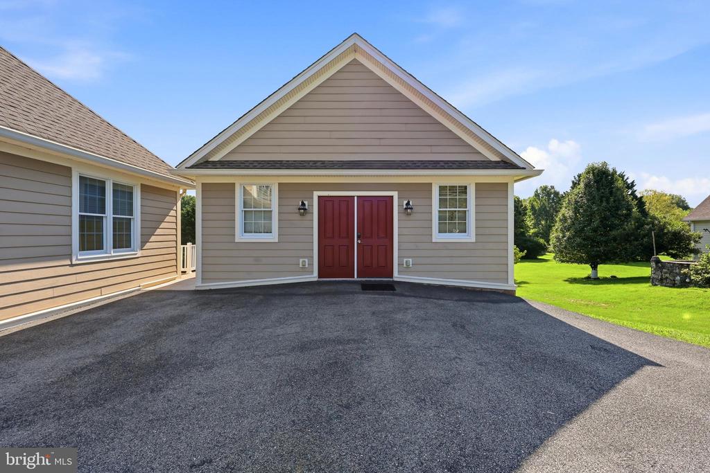 184 HERITAGE DRIVE
