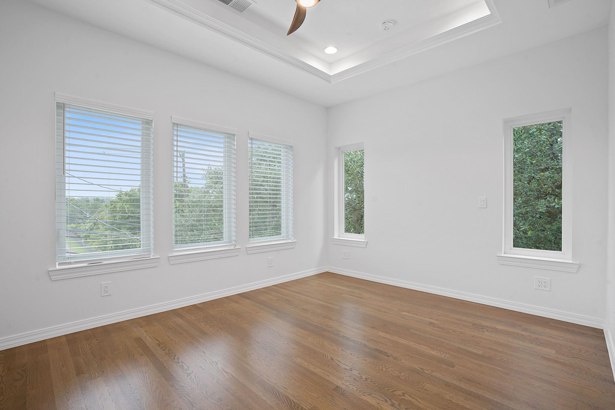 2110 Travis Heights BLVD