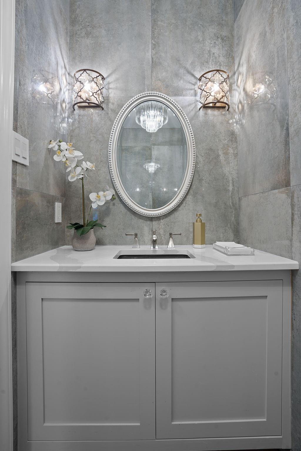 2110 Travis Heights BLVD