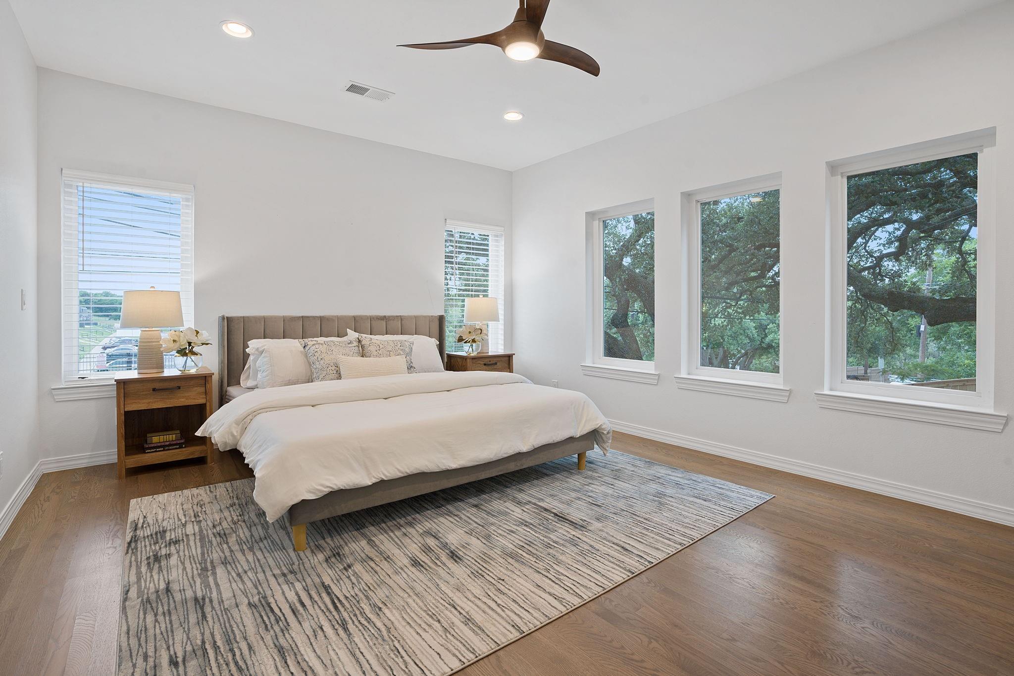 2110 Travis Heights BLVD